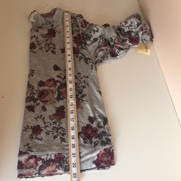 Rewind Open Sleeves Floral Top Medium NWT - Picture 7 of 8